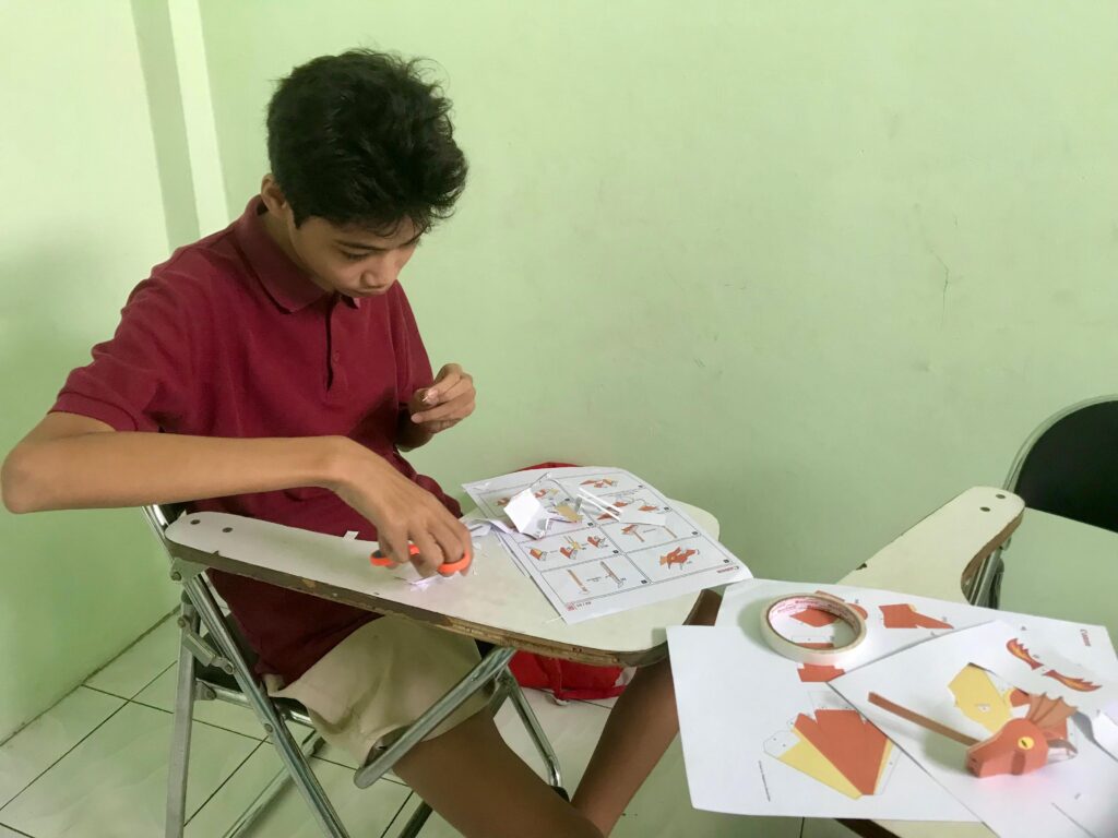 Papercraft | Miss Nia Course