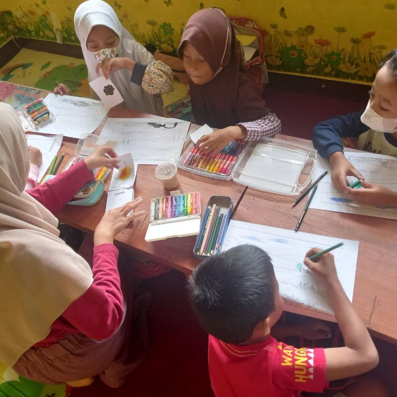 tentang kami